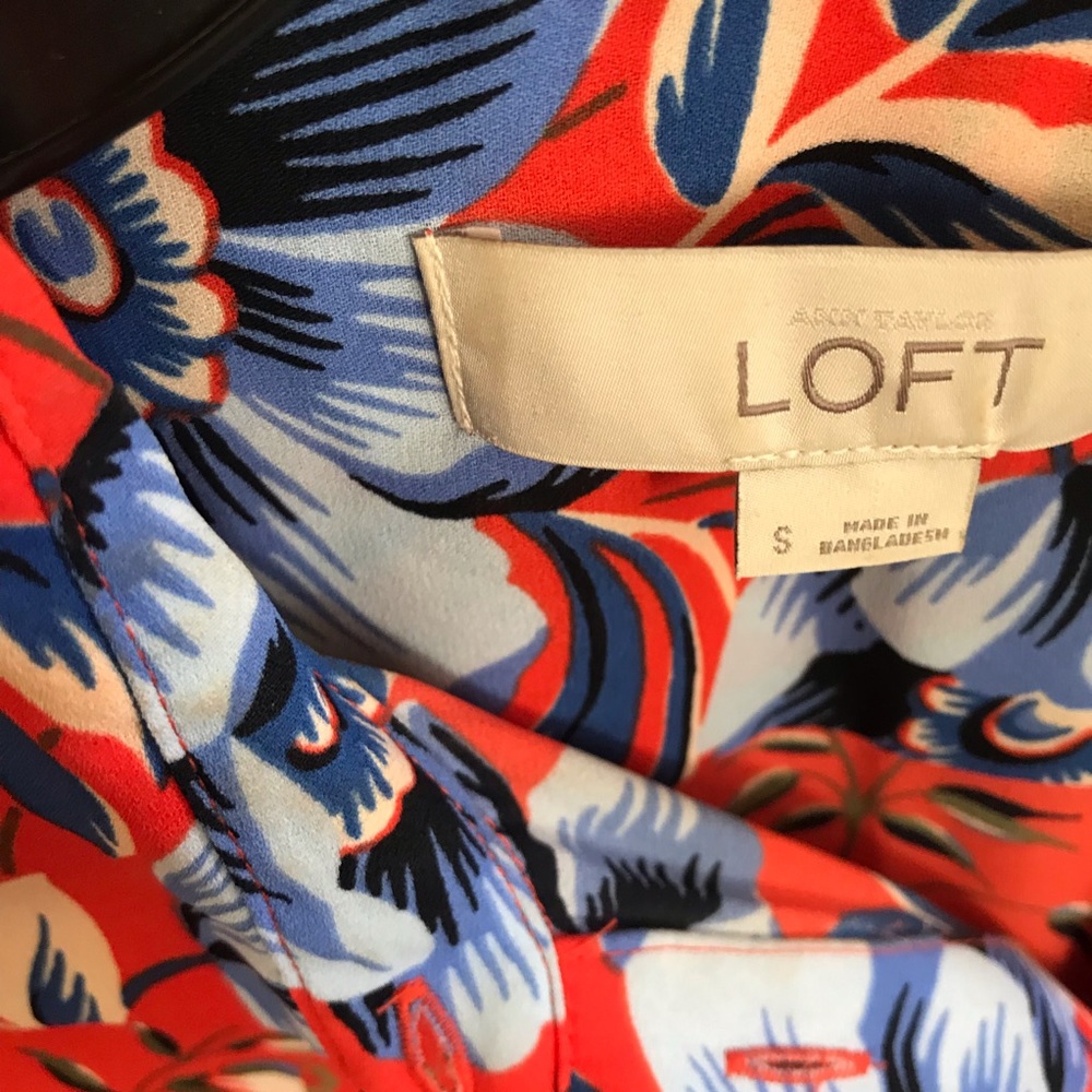 Floral button down - Picture 4 of 4